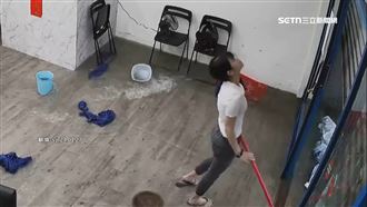 淹水浪花衝進理髮店　闆娘長嘆影片網瘋傳