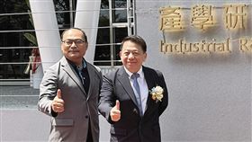 李一民（左）與陳敦基（右）2人關係密切，陳續任校長失利後，李出馬角逐校長，被校內教職員視為陳的人馬。（翻攝高雄餐旅大學官網）