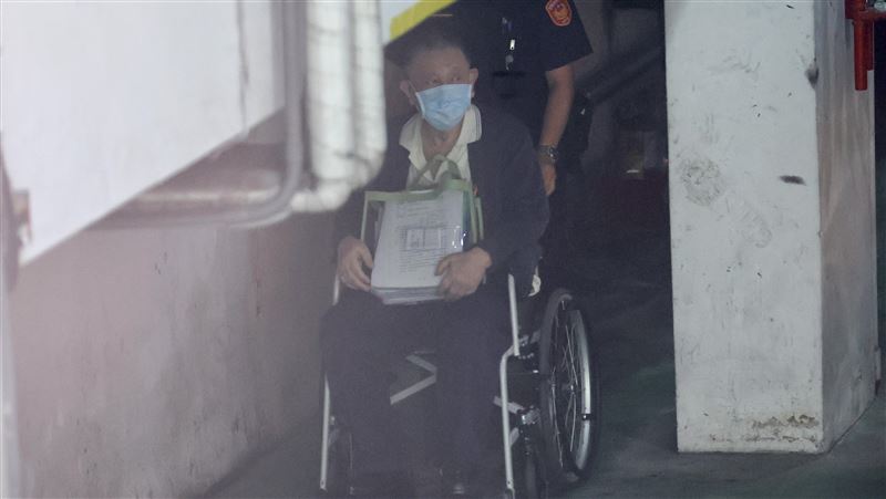 沈慶京列被告　律師曝將面對二大法律困境