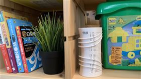 小空間使用環保除濕器降低濕度，還可重複還原使用，節省花費。（圖／品牌業者提供）