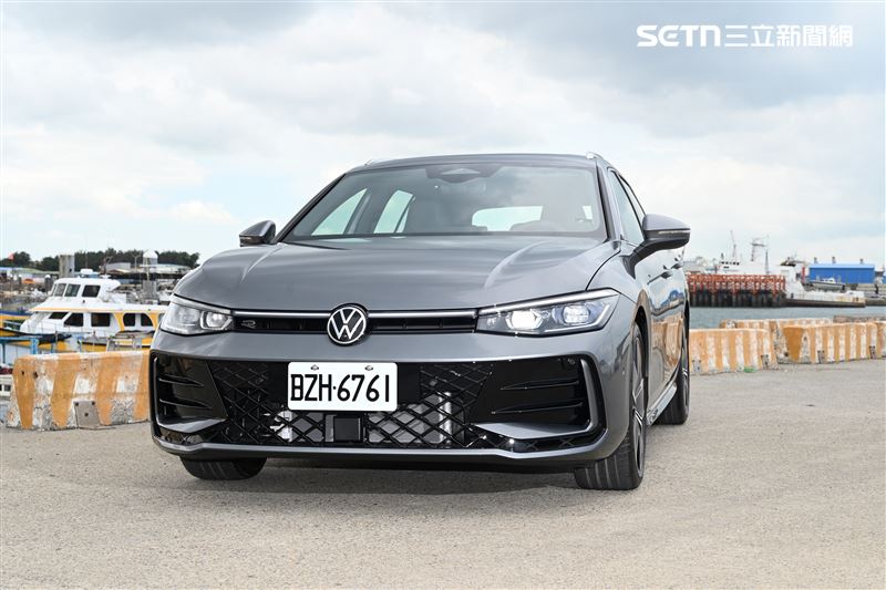 福斯The all-new Passat 330 TSI R-Line旅行車。(圖/鍾釗榛攝影)