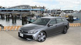 ▲福斯The all-new Passat 330 TSI R-Line旅行車。（圖／鍾釗榛攝影）