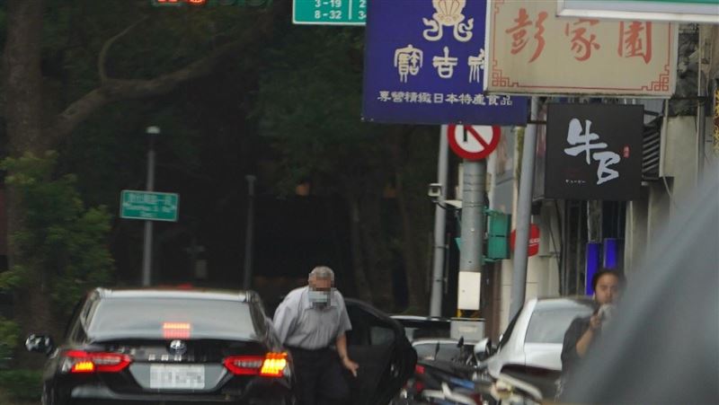 張斯綱秀5圖爆：李俊俋公務車變Uber Eats