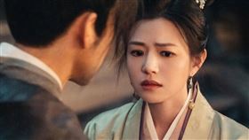 陳妍希於《藏海傳》中飾演藏海（肖戰飾）母親，兩人戲外互相誇讚引熱議。（圖／disney+提供）