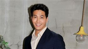 吳翔震今舉辦記者會，與香港電影金像獎最佳新導演黄綺琳共同出席（圖／吳翔震提供）