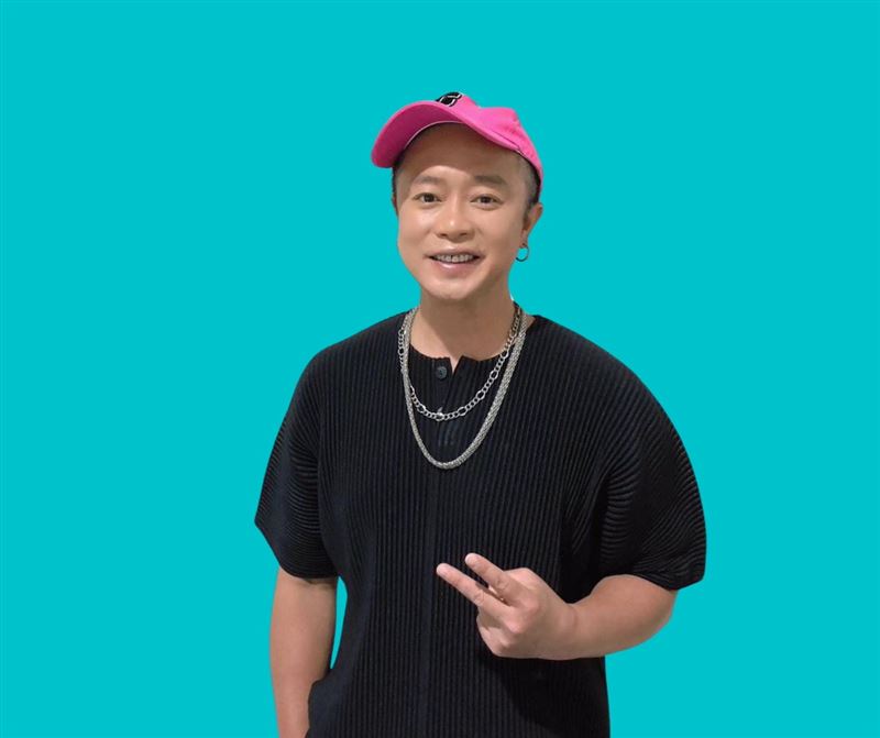 彈頭日前重返綠島,並分享一段令他老淚縱橫的潛水邂逅。(圖/美秀創意提供)