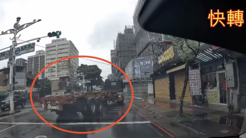 聯結車斜停車道買「這味」網：到底多好吃