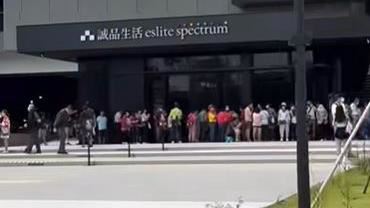 南台灣最大誠品爆人潮　排隊盛況網看傻