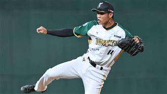 林詩翔漲薪220％　台鋼雄鷹2026月薪曝