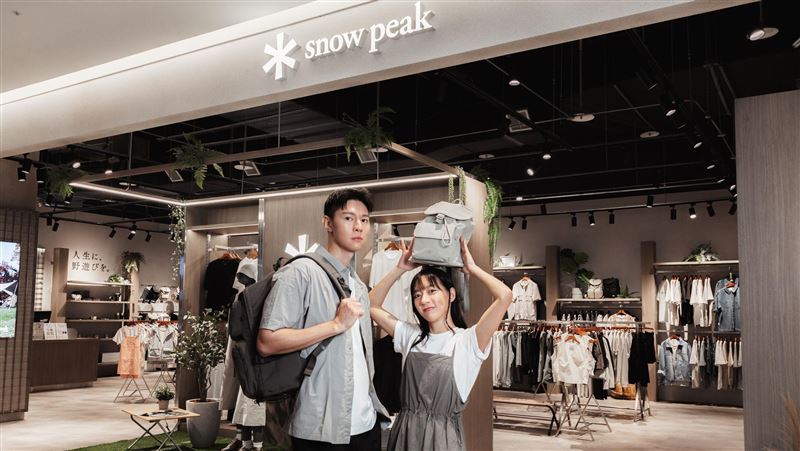 Snow Peak韓系服飾店 插旗台北大巨蛋商圈