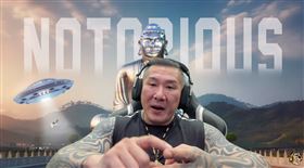 ▲館長28日直播再談將去中國一事。（圖／翻攝自YouTube-館長惡名昭彰頻道）

