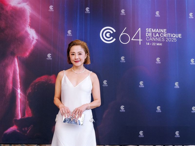小8張允曦上周隨著電影《左撇子女孩》首次踏上法國坎城影展紅毯。（圖／晨邦國際提供)