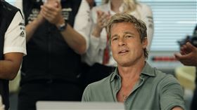 ▲今年已61歲的布萊德彼特在電影中堅持親自上陣。（圖／華納兄弟提供） 