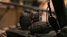 男子，丟手榴彈報復(圖／Unsplash)