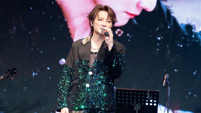 阿沁嫩妻韓國醫美暈倒　頭撞地現況曝光了