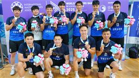 ▲旅日好手「黑狗」陳建禎領軍的「Let’s go drink tonight」隊在世壯運室內排球男子賽奪得金牌。（圖／2025世壯運執委會提供） 