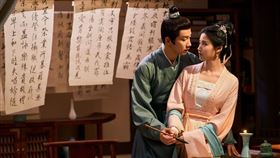 《榜上佳婿》王子奇（左）首搭盧昱曉碰出CP感。（圖／愛爾達電視提供）