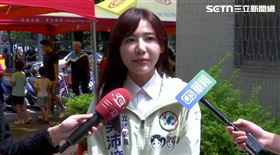 ▲民進黨立委吳沛憶30日上午到萬華和德里民活動中心發粽子，並接受媒體聯訪。（圖／翻攝畫面）