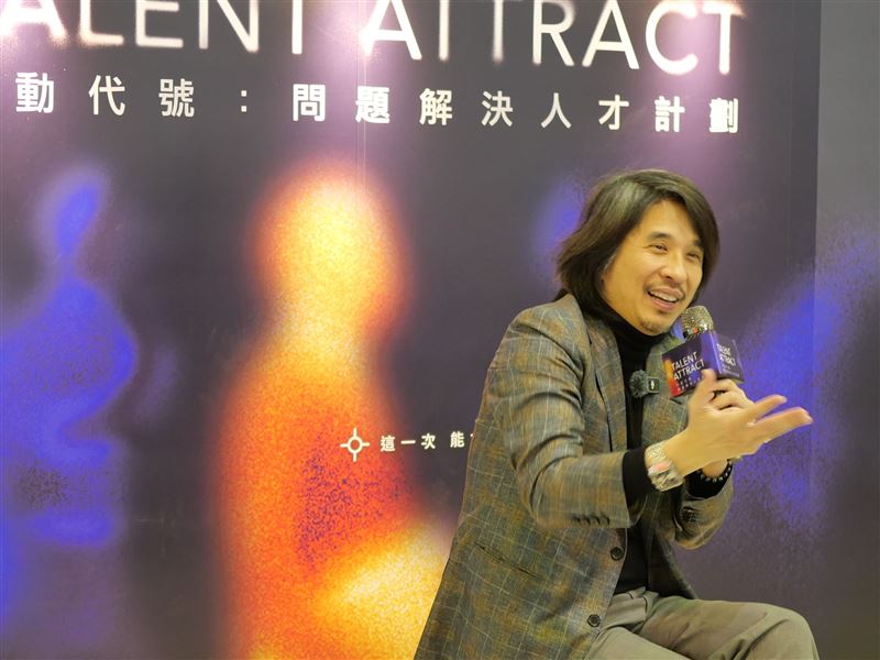 葉丙成曾曝光過人生最該追求的標籤-你是否真實地、自由地、快樂地活著。(圖/翻攝自葉丙成臉書)
