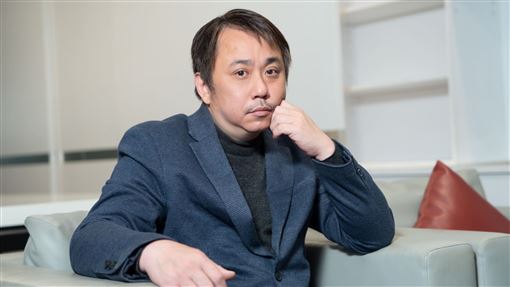 獨／前員工控欠薪霸占粉專　小彬彬怒反擊