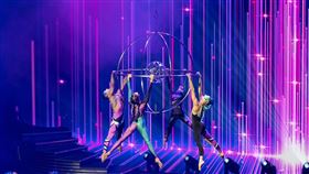 ▲「土星球」高空舞蹈。（圖／寬宏藝術提供） 