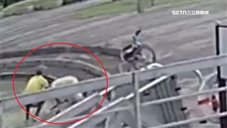 輪椅翁暴衝！滑水教練肉身救人：人之常情