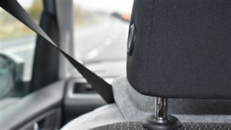 爸顧看A片！2歲女兒丟43°C車內活活熱死