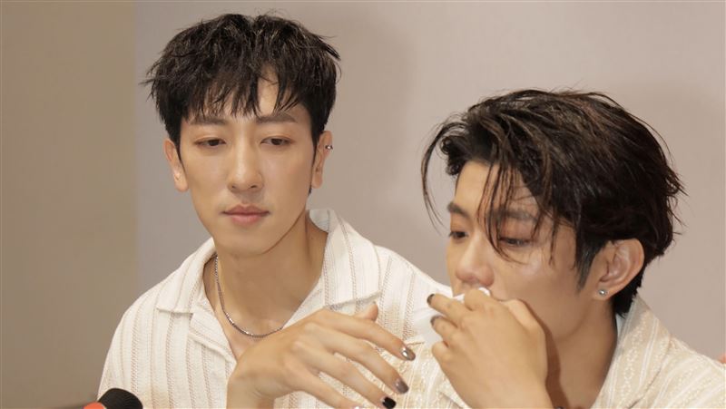 BL男星阿公端午節前離世　「男友」哭更慘