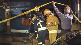 火調小組發現銀樓起火點有3處，明顯是人為縱火。（東森新聞提供）