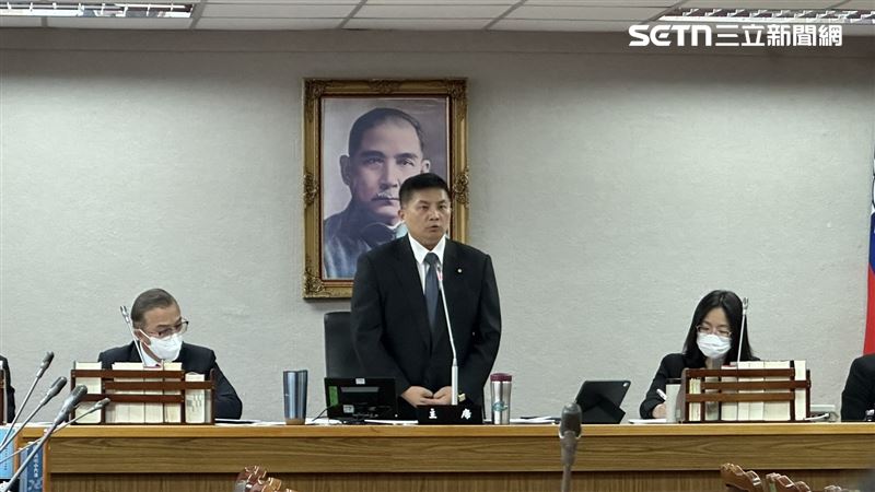 針對李俊俋請辭獲准,吳宗憲表示,尊重每位公務員、政務官對於自己人生的選擇與規劃。(圖/記者詹宜庭攝影)