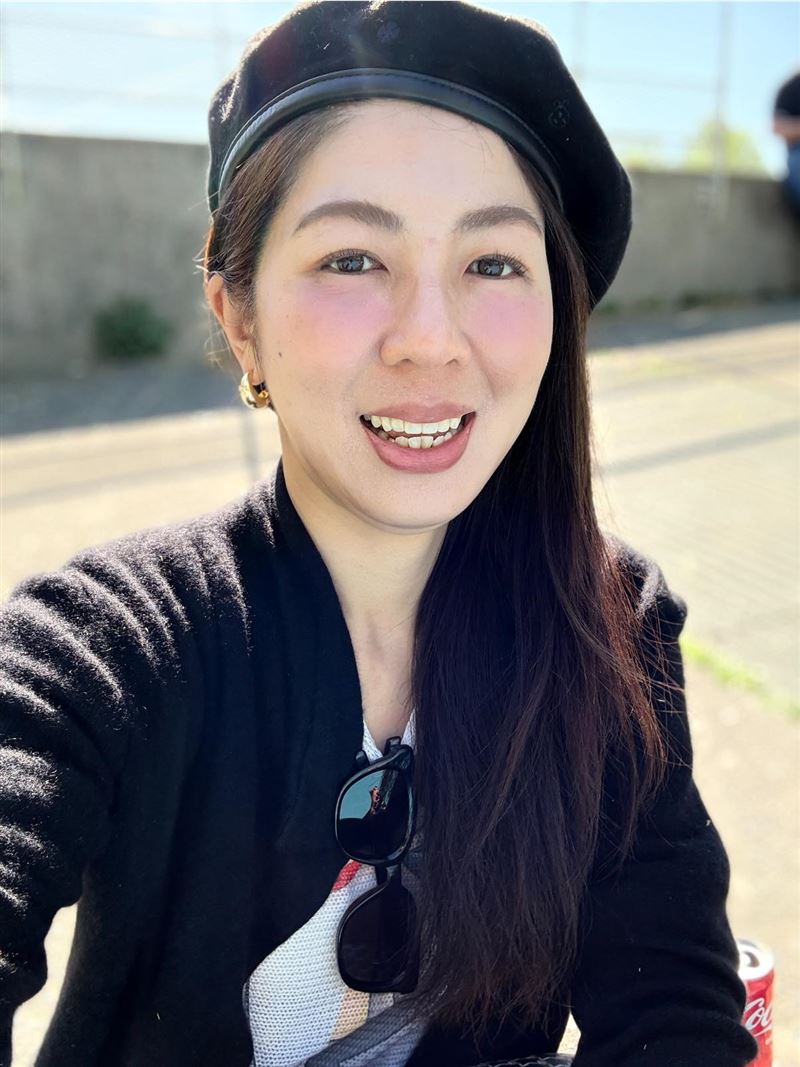 李怡貞踢爆啦啦隊女孩當小三。(圖/翻攝自李怡貞臉書)