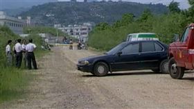 25年前台北縣五股鄉也曾發生一起離奇的「立保運鈔車竊案」，1999年9月7日，3名立保保全公司的保全員和1名中國信託商業銀行的行員，當天依出發前才知道的運鈔路線，從台北市出發至8間銀行收鈔。中午到了五股，四個人都下車吃飯，沒有人留守，15分鐘後卻發現車子不見了，隨即報警求助。