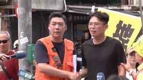 Y罷瑤白硬撐1800。賴苡任（左），黃國昌（右）。