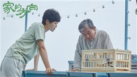 李立群偕女兒拍中國「兩岸一家親」電影，但中國人根本不買單。（翻攝自微博@任兮揚）

