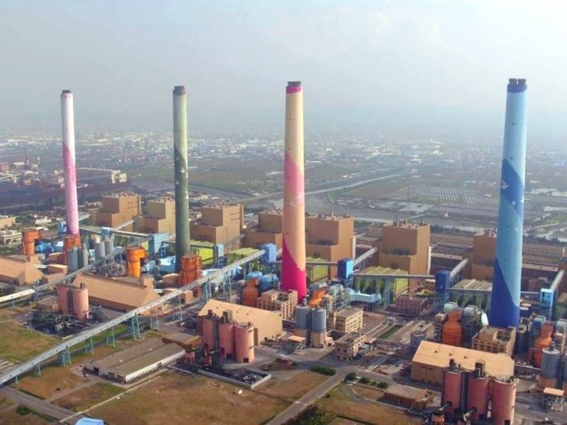 游錫堃還原台中火力發電廠36年前建廠始末。（圖／台電提供）