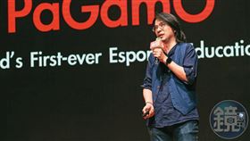 ▲葉丙成在2014年成功開發數位學習程式PaGamO，之後陸續拿下美國教學創新大獎冠軍、經濟部總統創新獎。（圖／鏡週刊提供）

