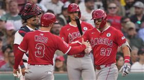 ▲天使在芬威球場首局擊出3轟。（圖／美聯社／達志影像）