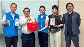 億光電子以實際行動給出溫暖答案。該公司在外籍移工離台前，主動結清其勞工帳戶、延長住宿期間並協助合法匯款，不僅防範詐騙，更為移工留下對台灣最溫馨的回憶。