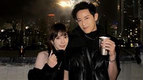 敖犬、發發。（圖／翻攝自敖犬臉書）