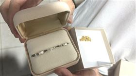 別具意義的紀念物失而復得，王男非常感謝警方的幫忙。（圖／讀者提供）