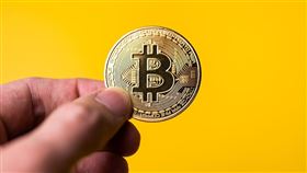 ▲USDC發行商Circle成為首家穩定幣IPO，將於本週四掛牌紐交所，估值上看72億美元，PayPal等競爭者強勢崛起，穩定幣市場進入利潤壓縮階段。好消息是《GENIUS法案》助攻監管明朗化，穩定幣產業迎發展契機。（示意圖／PIXABAY）