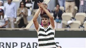 ▲第2種子艾卡拉茲(Carlos Alcaraz)連續3年晉級紅土大滿貫4強。（圖／美聯社／達志影像）