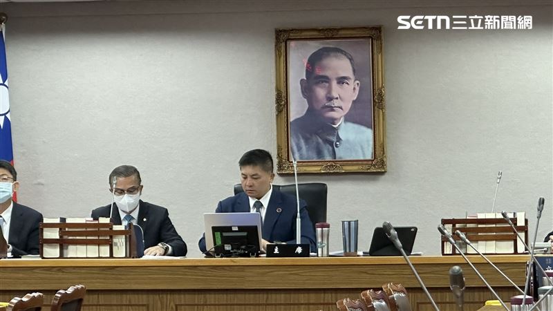 被行政院嗆道歉！吳宗憲：那改浪費公帑？