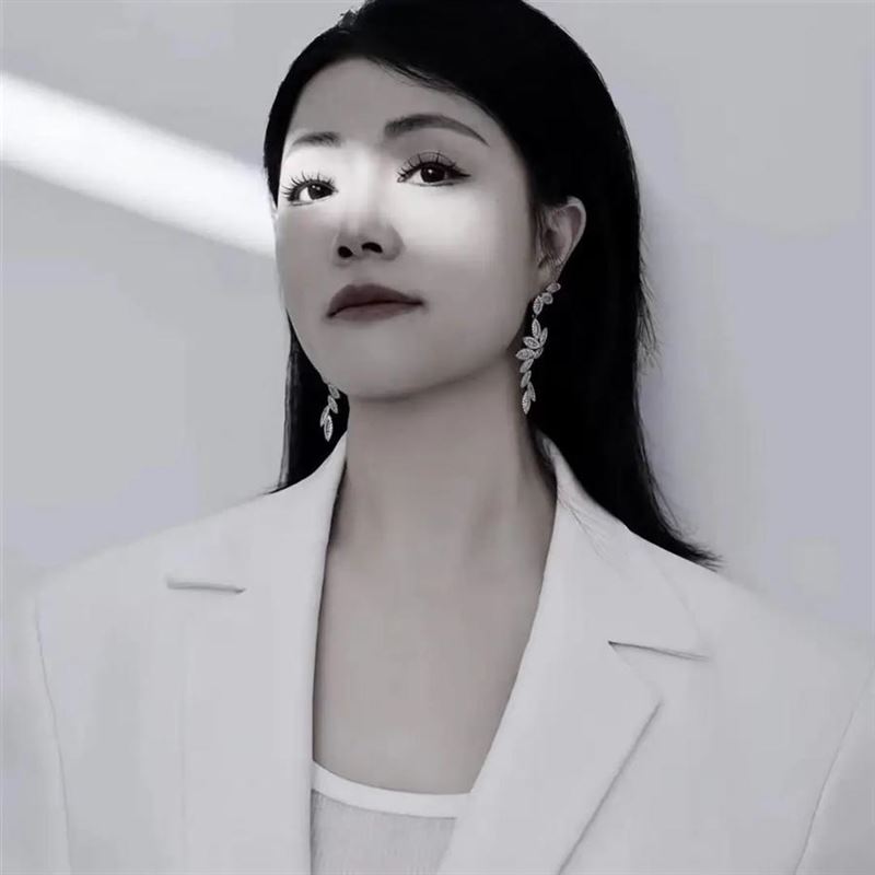 段煜以翻唱傷感歌曲而走紅,擁有9萬多粉絲。(圖/翻攝自微博)