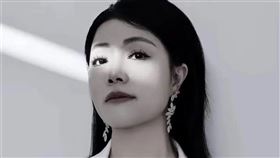 段煜以翻唱傷感歌曲而走紅，擁有9萬多粉絲。（圖／翻攝自微博）