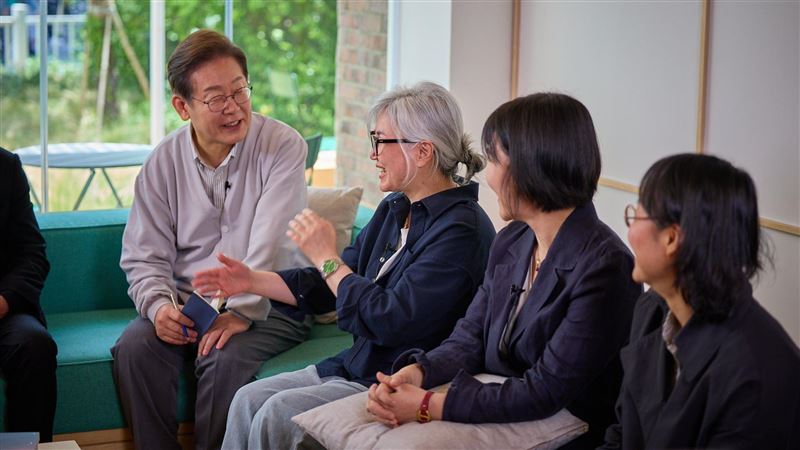 李在明甫上任就積極布局核心人事，務求迅速上軌道。（圖／翻攝自李在明官方臉書）