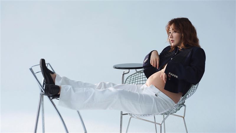 劉雨柔突宮縮　胡凱翔不在…自己開車急診