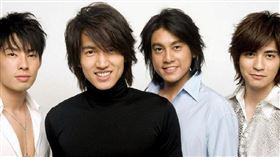 台版《流星花園》「F4」成員朱孝天「走鐘成大叔」。（圖／翻攝自微博、小紅書）