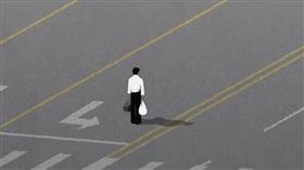 英國駐中大使館po出坦克人動畫，旋即遭刪除。（翻攝微博）