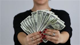 ▲美債在金融市場的地位仍未動搖，各國央行儲備貨幣中美元占比約6成仍為最大宗。（示意圖／PIXABAY）